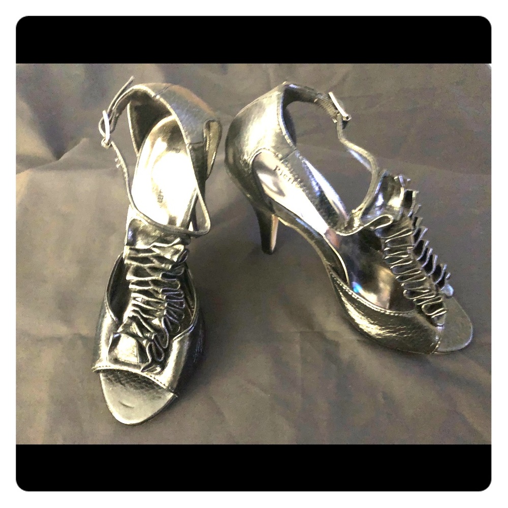 Pierre Dumas heels